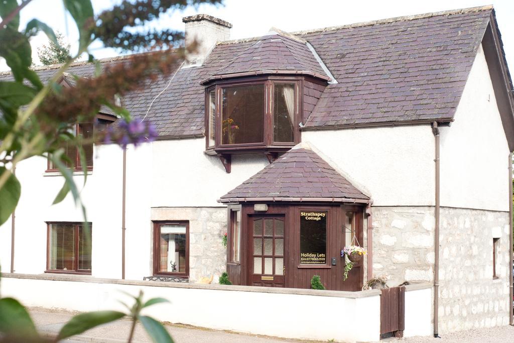 Strathspey Cottage キャルブリッジ エクステリア 写真